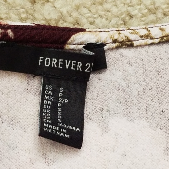 Forever 21 Floral Skater Dress - Picture 2 of 4